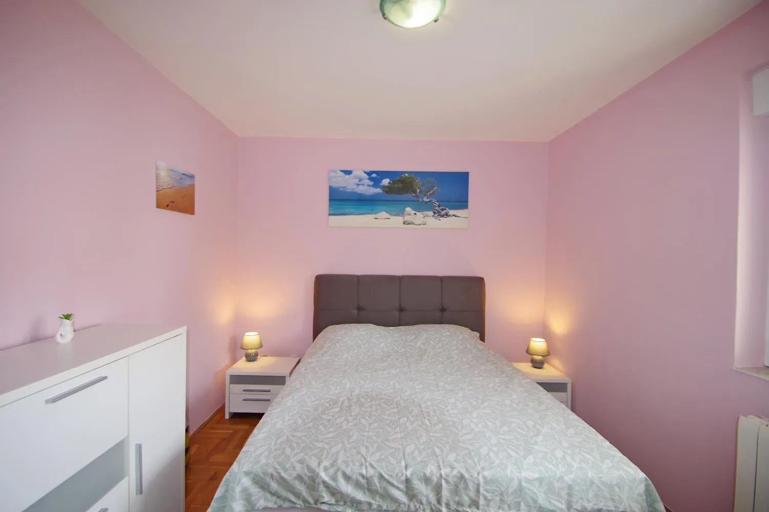 Holiday apartment Julije Πούλα 0*,  Κροατία
